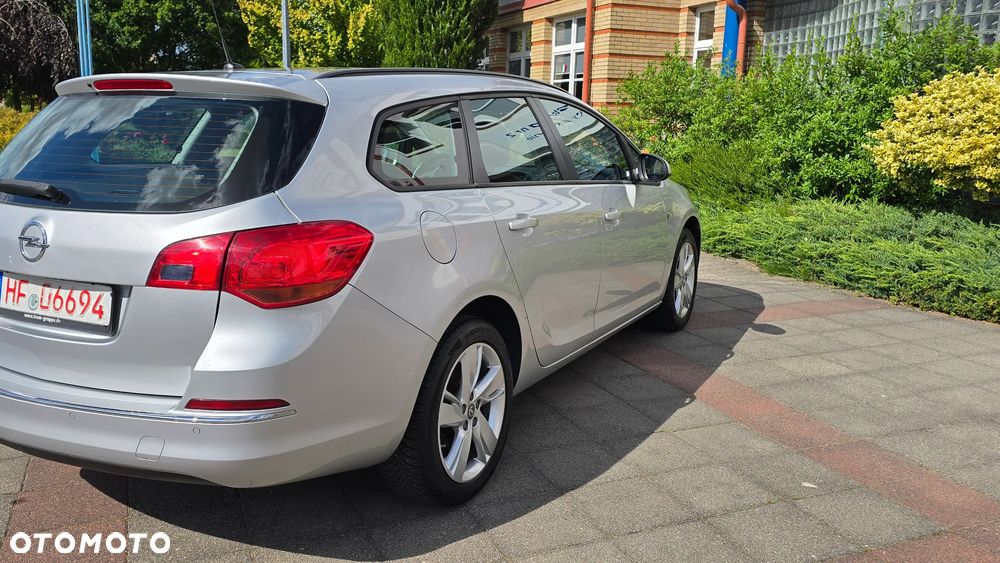 Opel Astra - 34