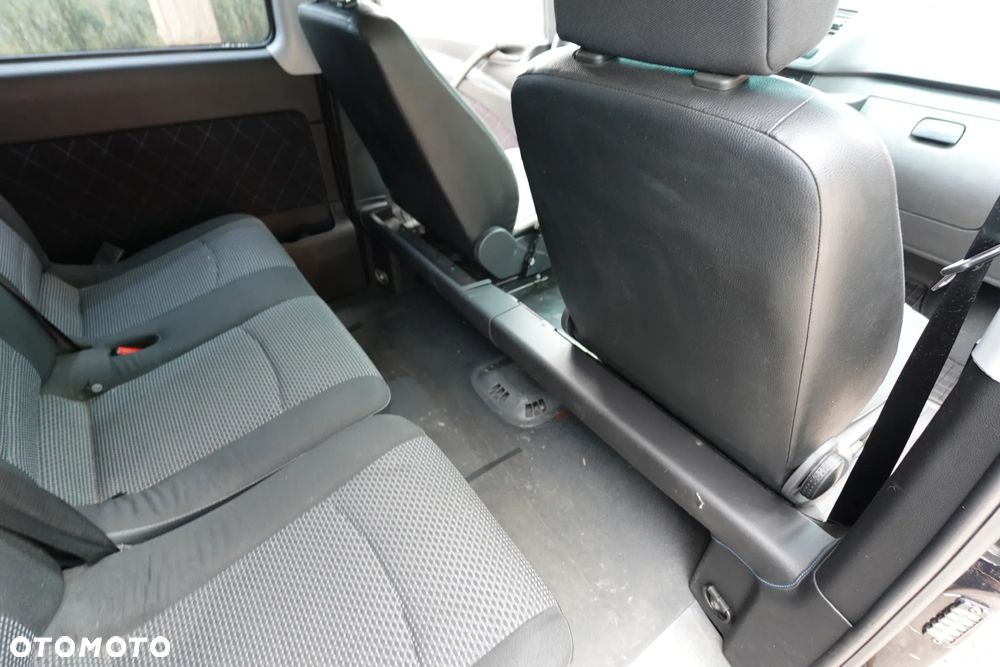 Mercedes-Benz Vito Shuttle 639.705 - 19