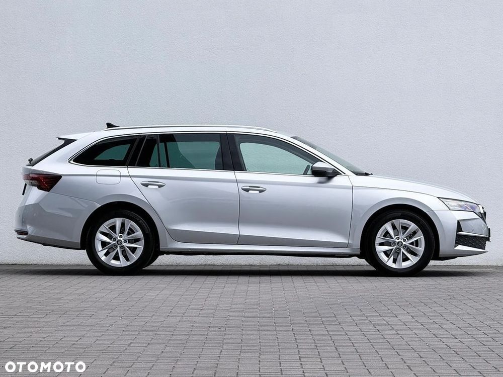Skoda Octavia 1.5 TSI mHEV Selection DSG - 24