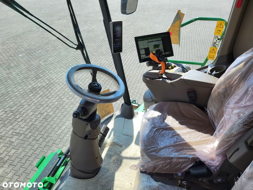 John Deere S 780 i - 22