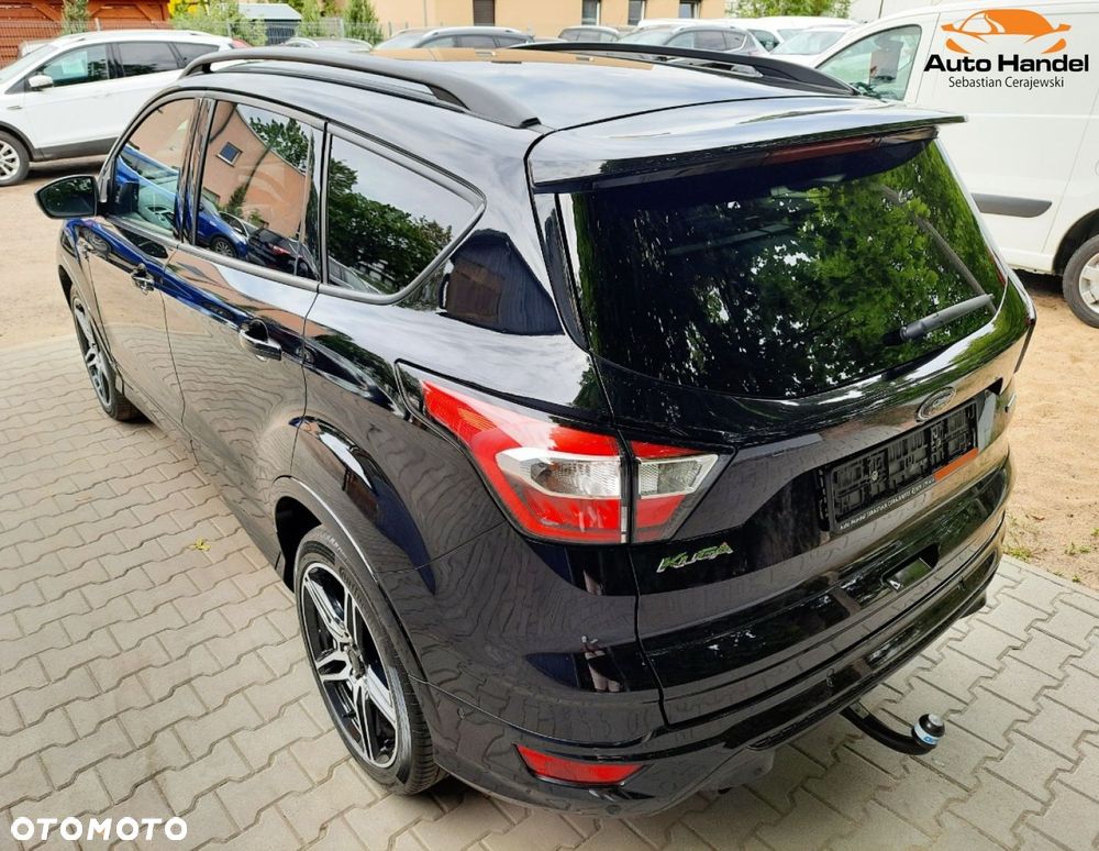 Ford Kuga 1.5 EcoBoost 2x4 ST-Line - 16