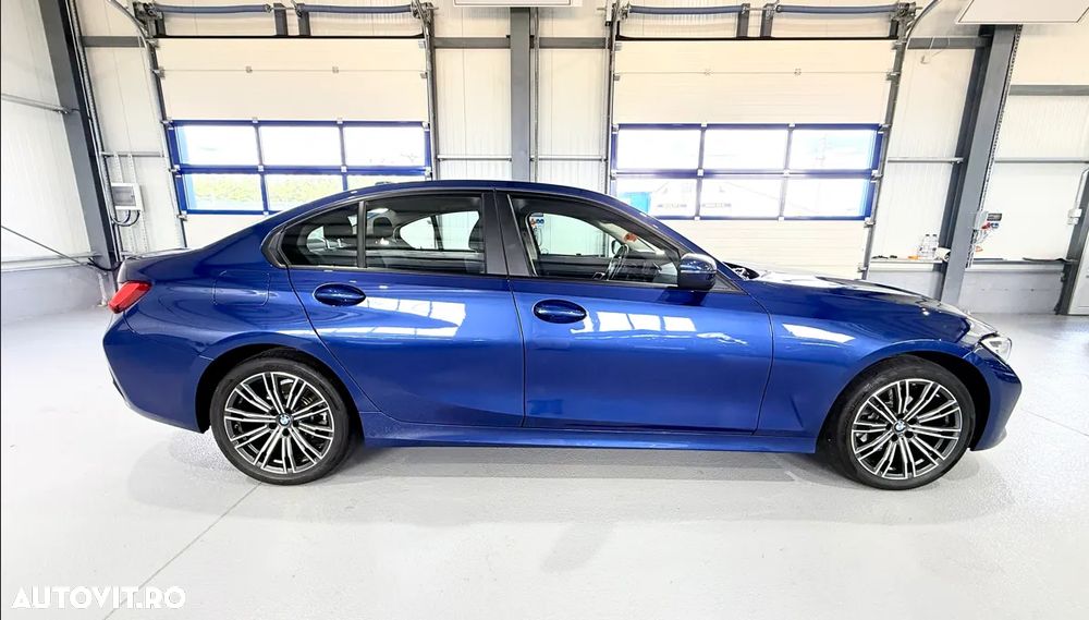 BMW Seria 3 320d xDrive Aut. - 13