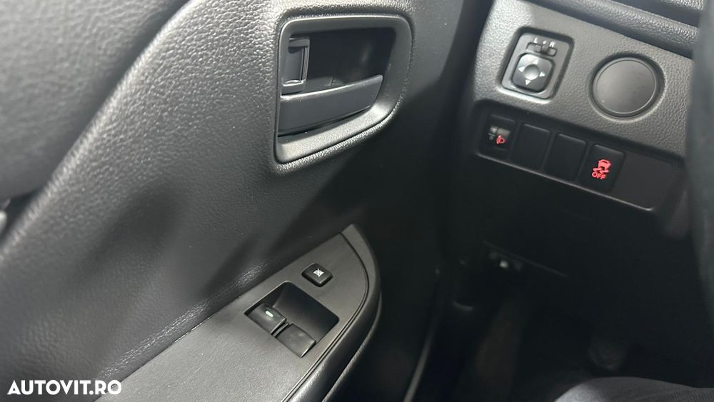 Mitsubishi L200 Double Cab 2.2 DI-D M/T Instyle - 12