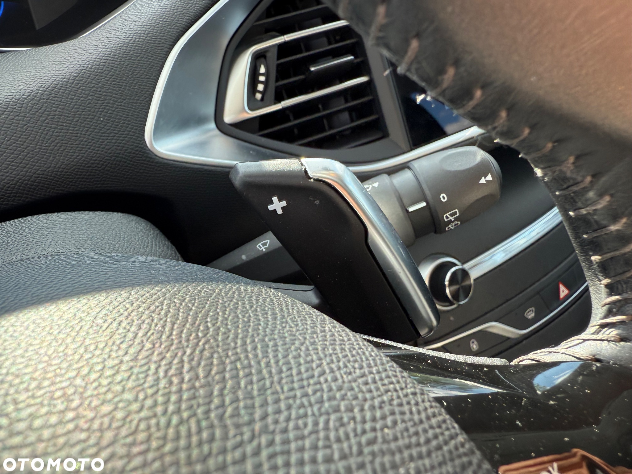 Peugeot 308 1.2 PureTech GPF Active Pack S&S EAT8 - 22