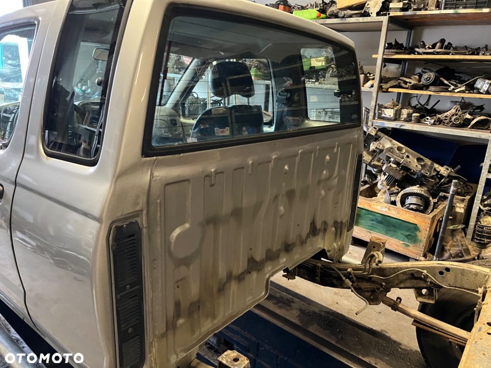 Karoseria Nissan navara d22 kingcab półtora kabiny - 3