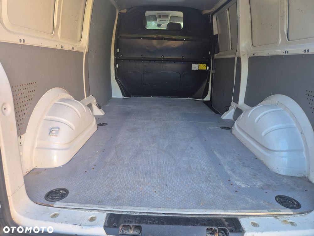 Volkswagen T5 - 25