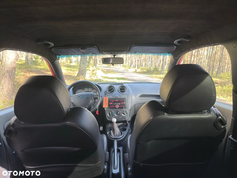 Ford Fiesta 2.0 ST - 17