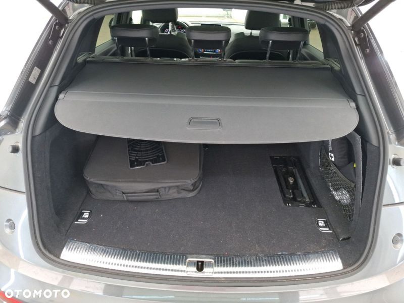 Audi Q5 55 TFSIe quattro S tronic S line business - 11
