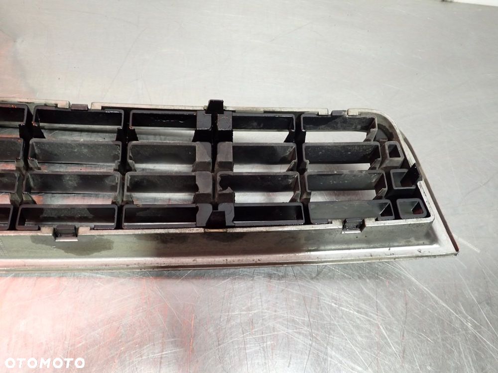 KRATKA ZDERZAKA PRZÓD AUDI A4 B6 8E0807647 - 5
