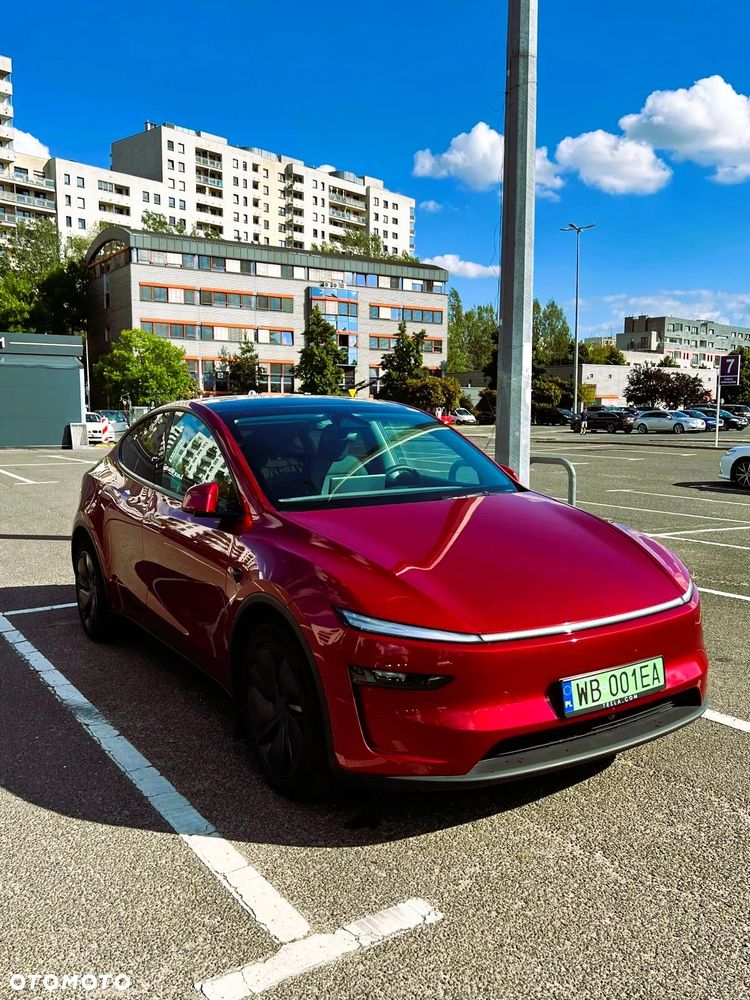 Tesla Model Y 79kWh Long Range AWD - 1