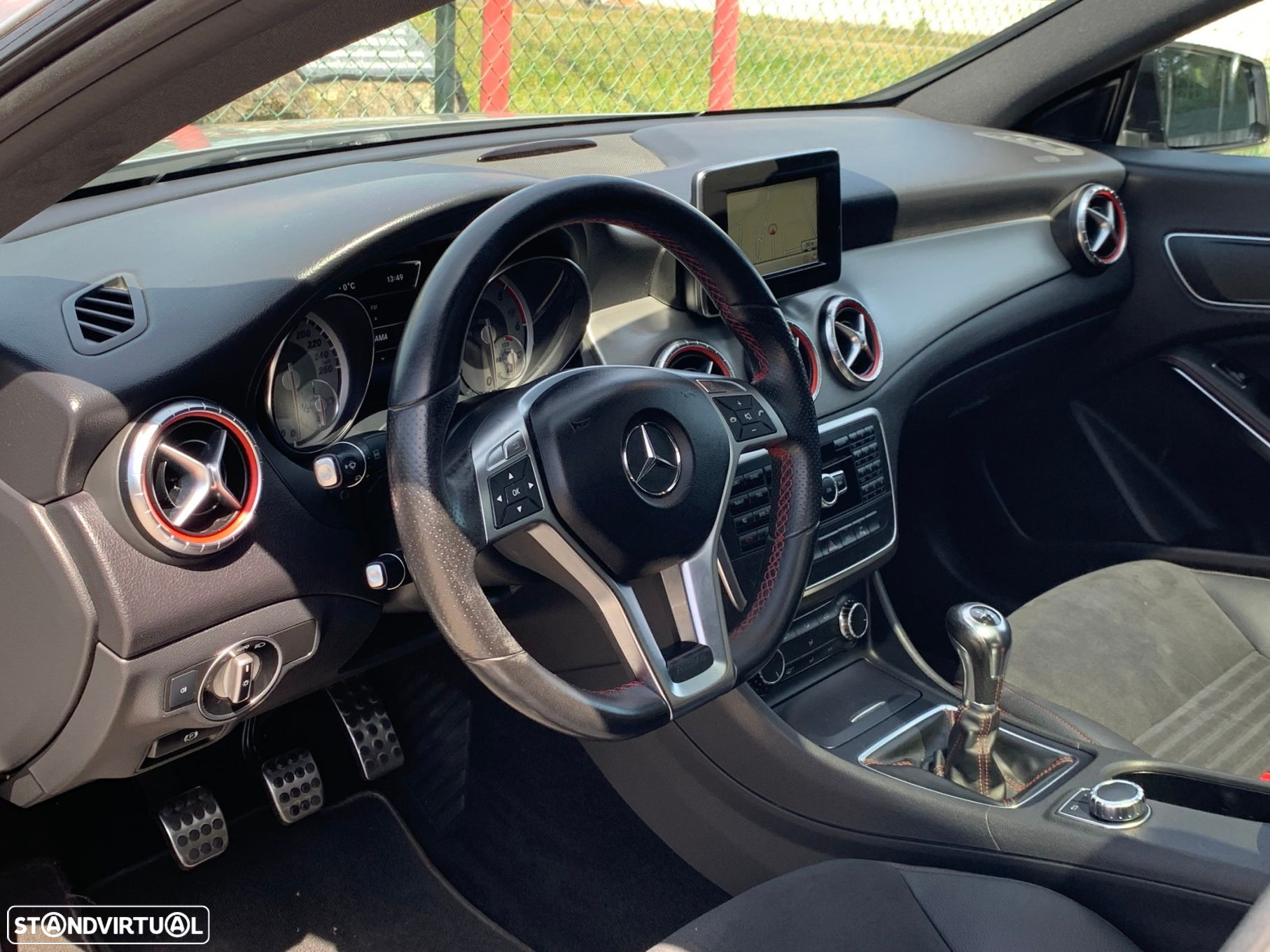 Mercedes-Benz CLA 200 CDi AMG Line - 9