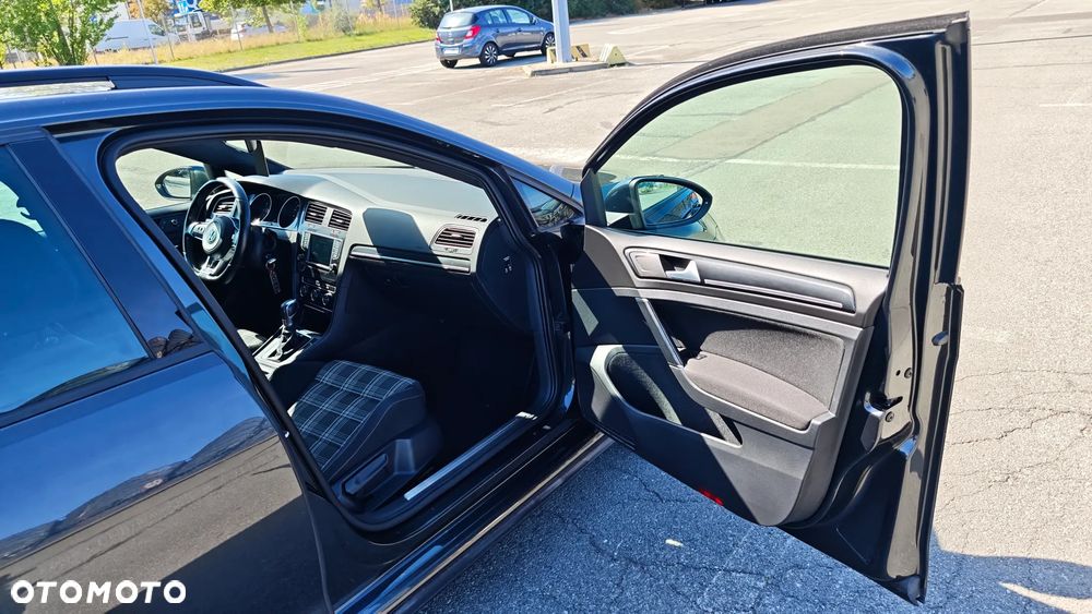 Volkswagen Golf 2.0 TDI BMT GTD DSG - 26