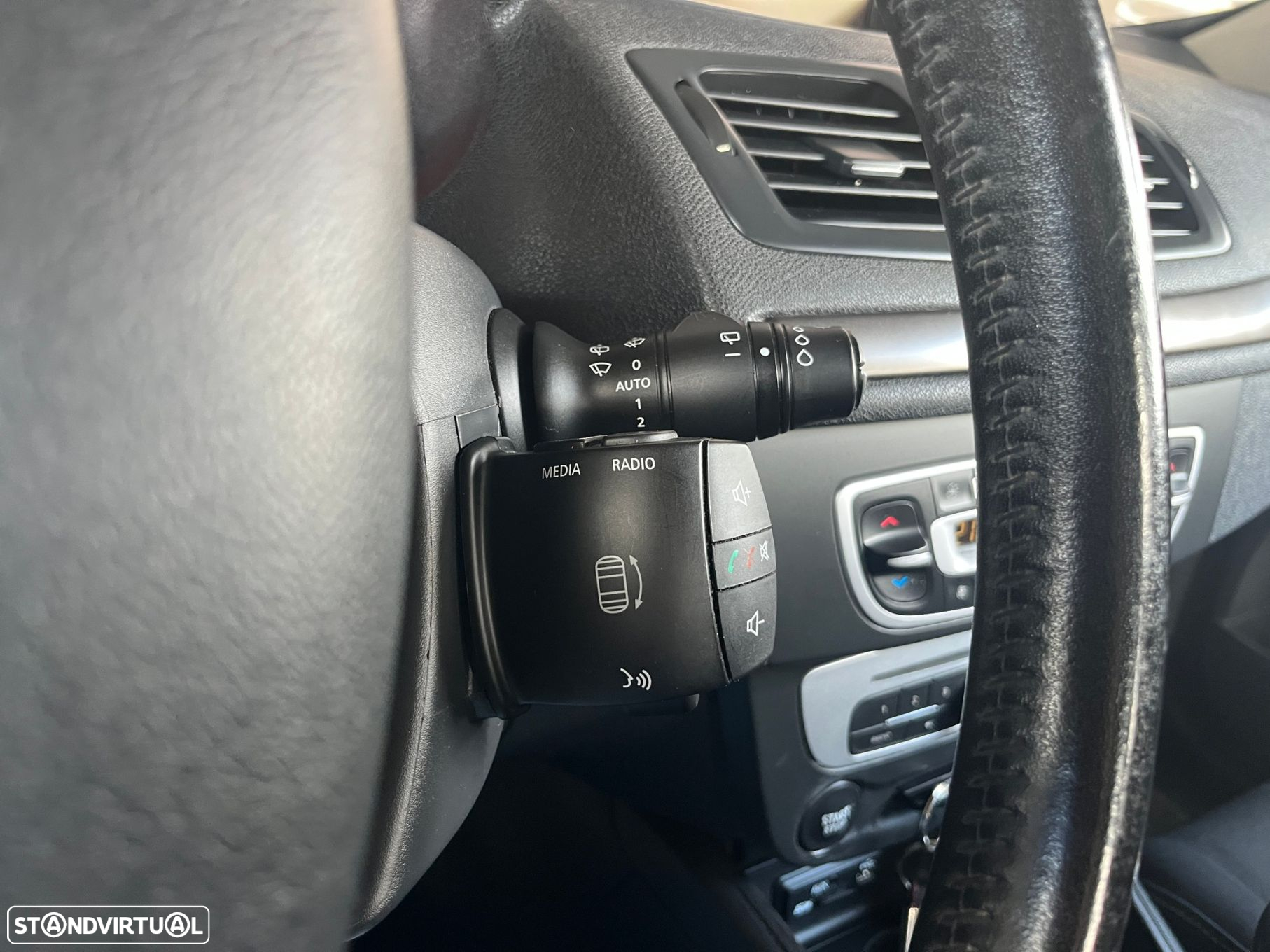 Renault Mégane Sport Tourer 1.5 dCi Comfort SS - 21