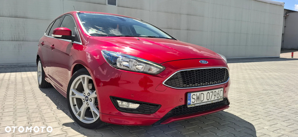 Ford Focus 1.5 EcoBoost Start-Stopp-System ST-LINE