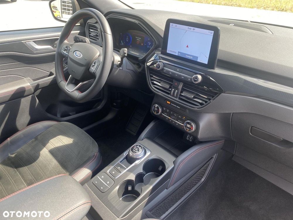 Ford Kuga - 26