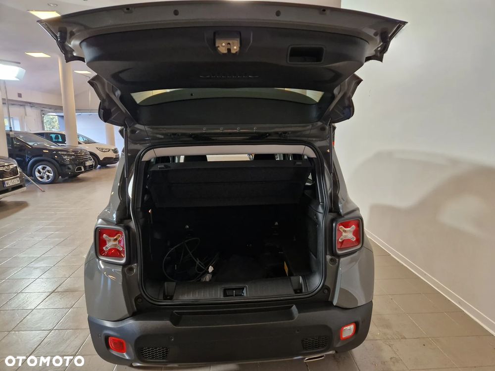 Jeep Renegade - 15
