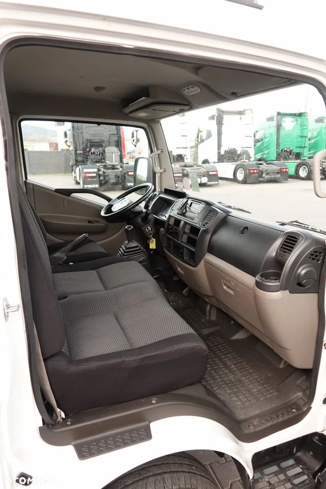 Renault MAXITY 140 / ZABUDOWA BURTOWA / BLIŹNIAK / MANUAL / 3 MIEJSCA / - 32