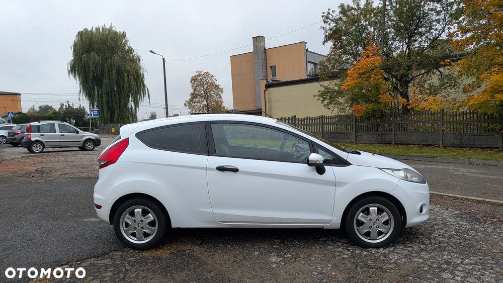 Ford Fiesta 1.4 TDCi Ambiente - 3