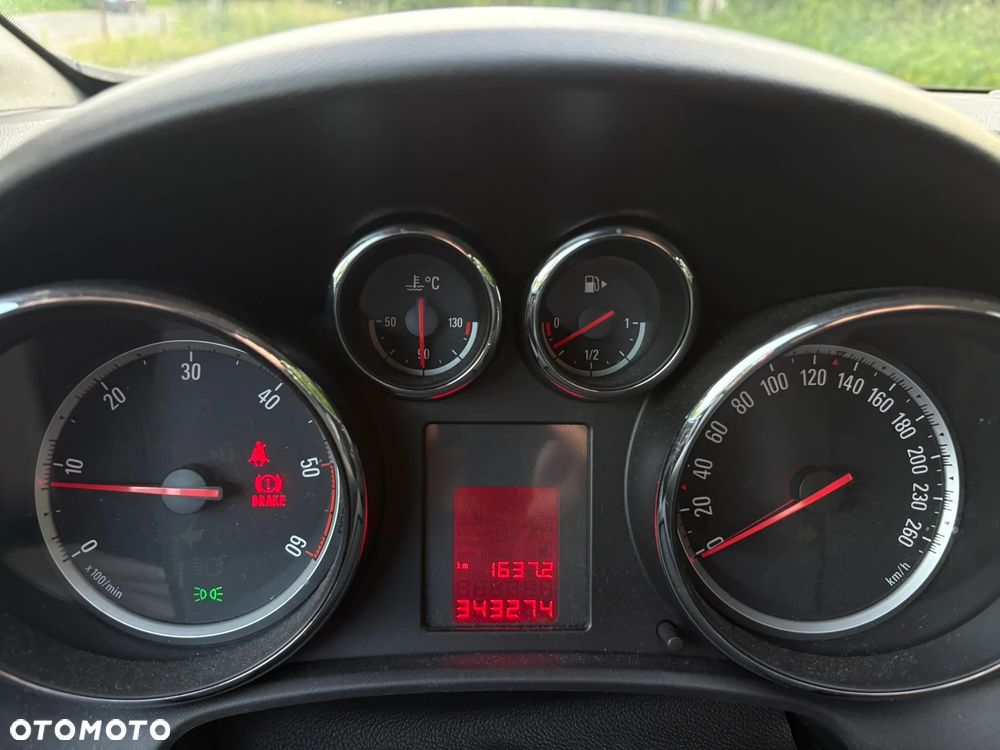 Opel Astra 1.7 CDTI Essentia - 12