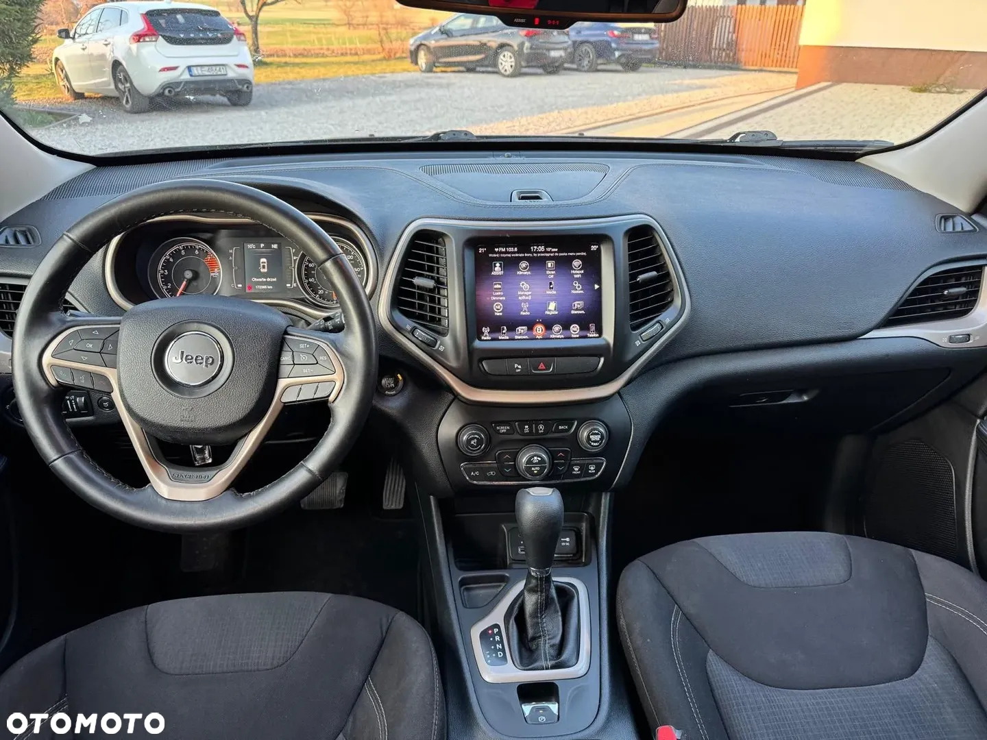 Jeep Cherokee - 15