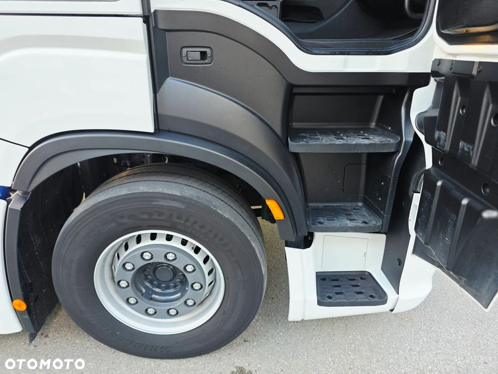 Iveco S-Way 480 - 11
