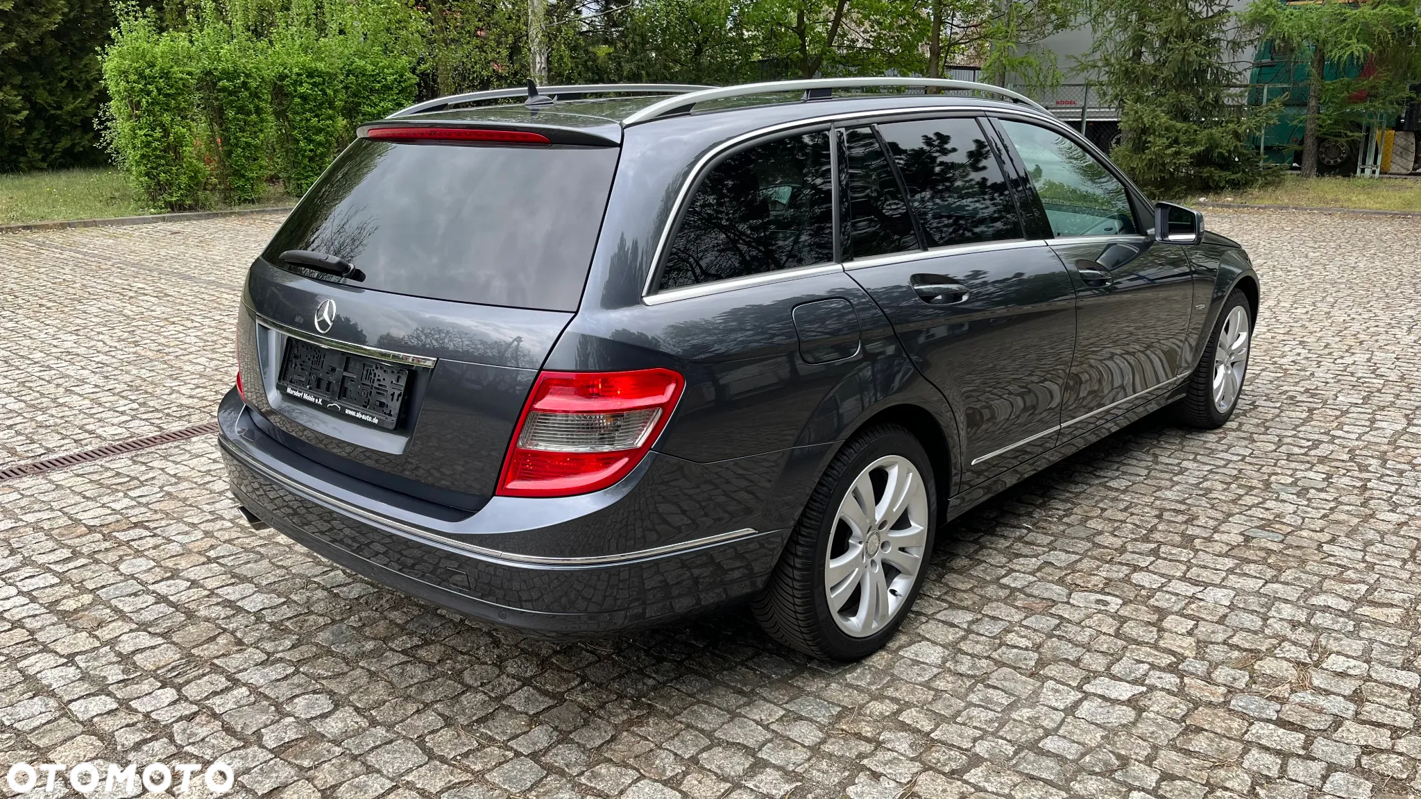 Mercedes-Benz Klasa C 250 CGI T Automatik BlueEFFICIENCY Avantgarde - 6