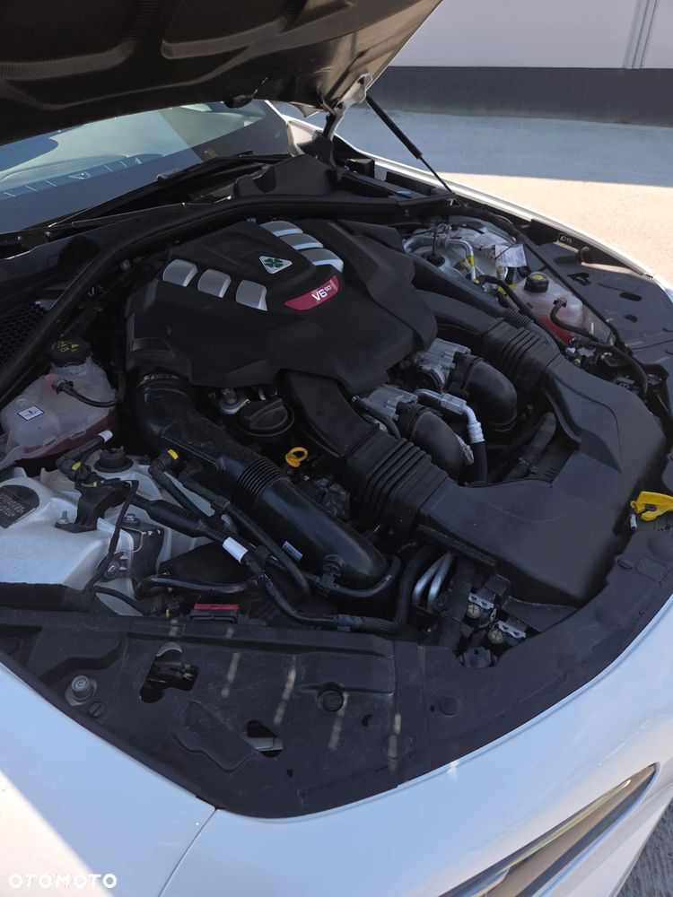 Alfa Romeo Giulia 2.9 Bi Turbo V6 Quadrifoglio - 14