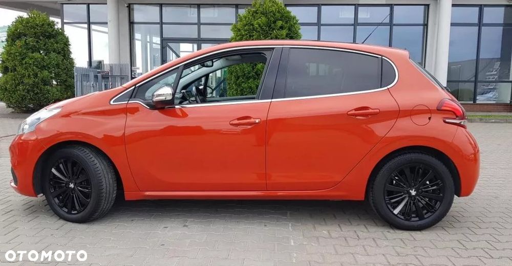 Peugeot 208 1.2 PureTech Allure S&S EAT6 - 7