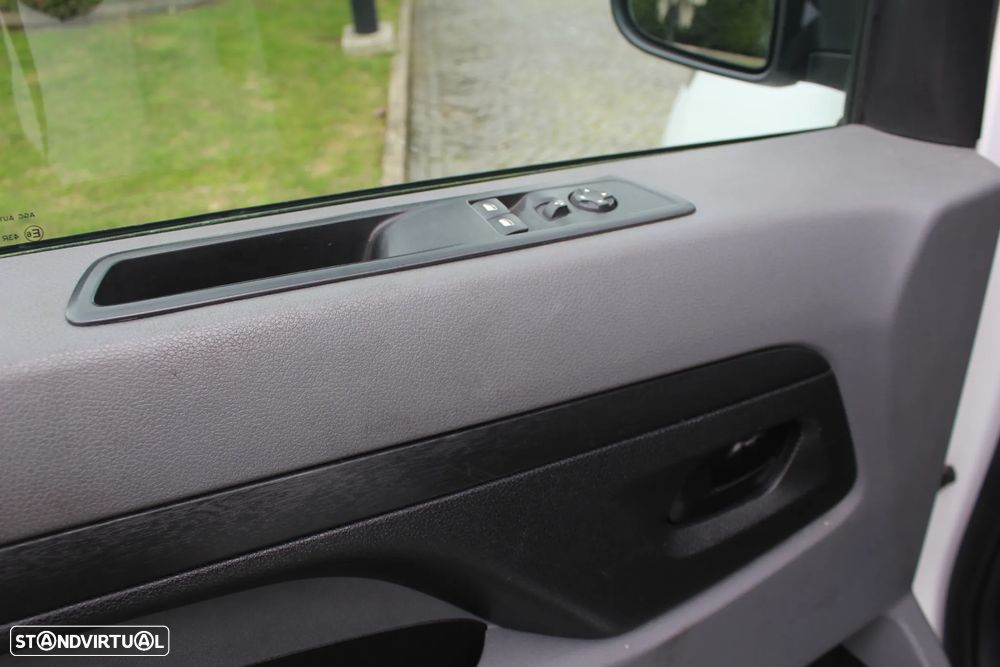 Citroën JUMPY 1.6 HDI - 3 LUG. A/C - 13