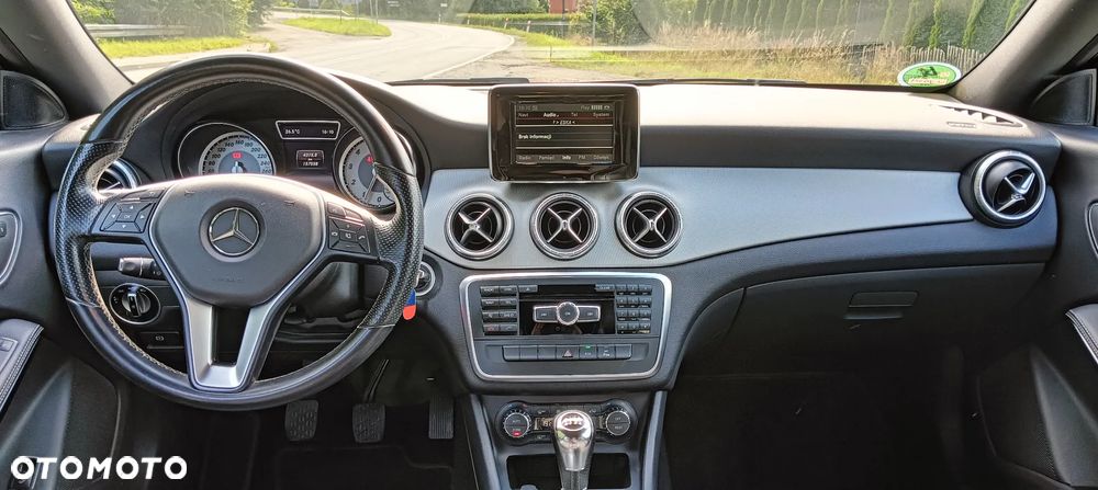 Mercedes-Benz CLA - 7