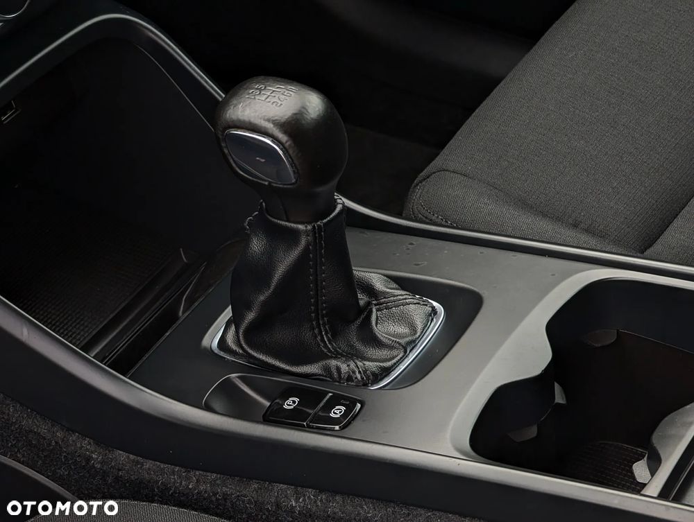 Volvo XC 40 T3 Momentum - 30