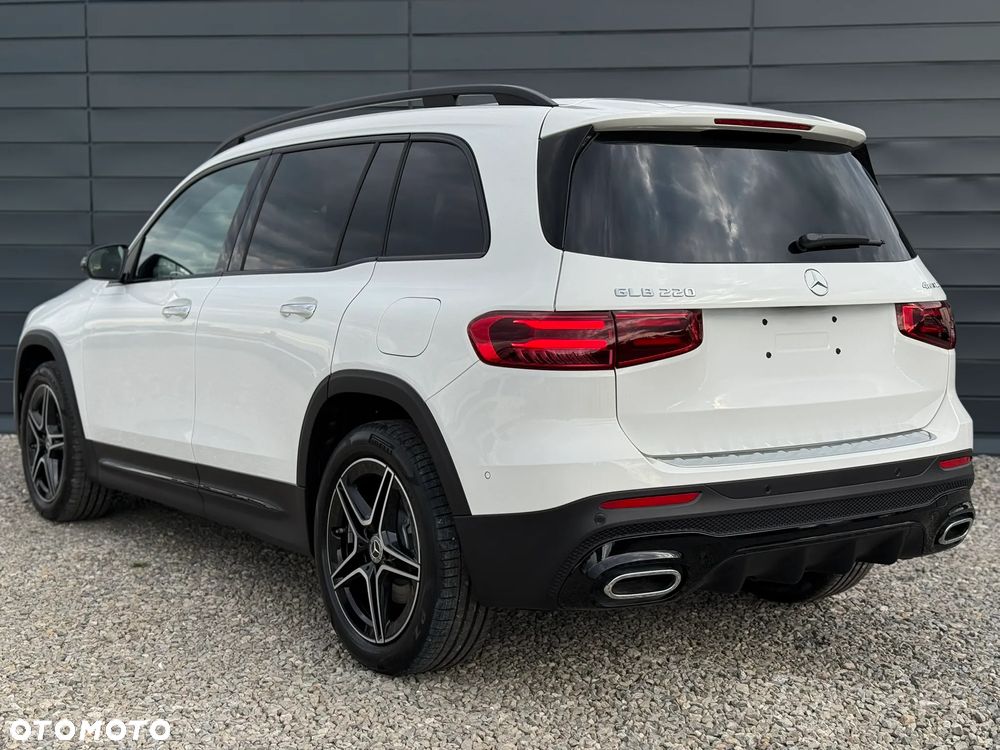 Mercedes-Benz GLB 220 mHEV 4-Matic AMG Line 8G-DCT