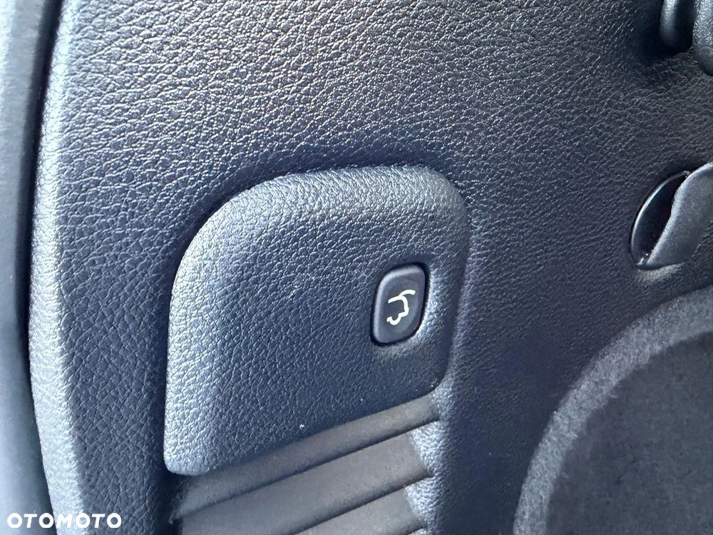 Jeep Grand Cherokee - 28