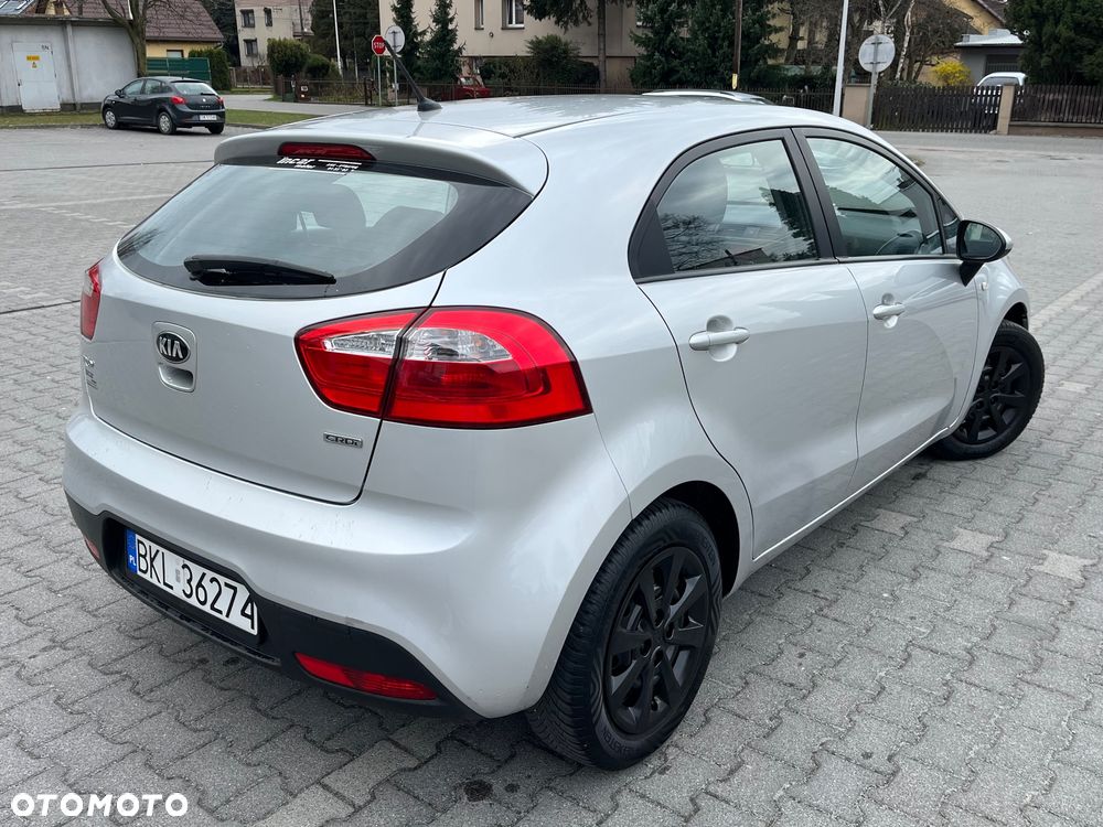Kia Rio 1.1 crdi M - 3