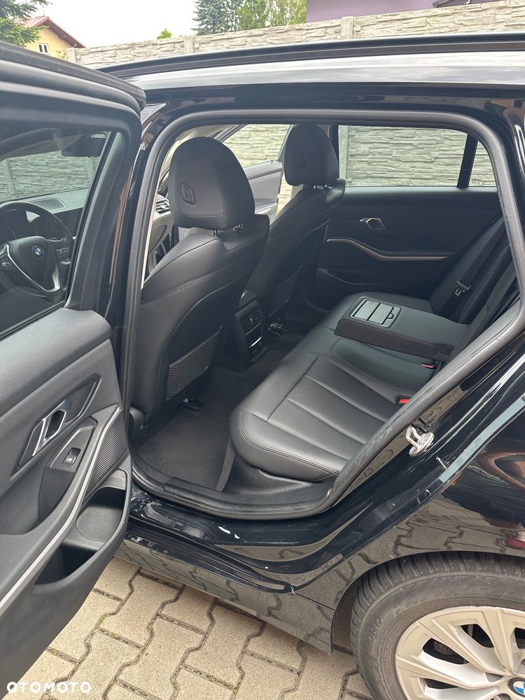 BMW Seria 3 320d xDrive Sport Line Shadow - 10