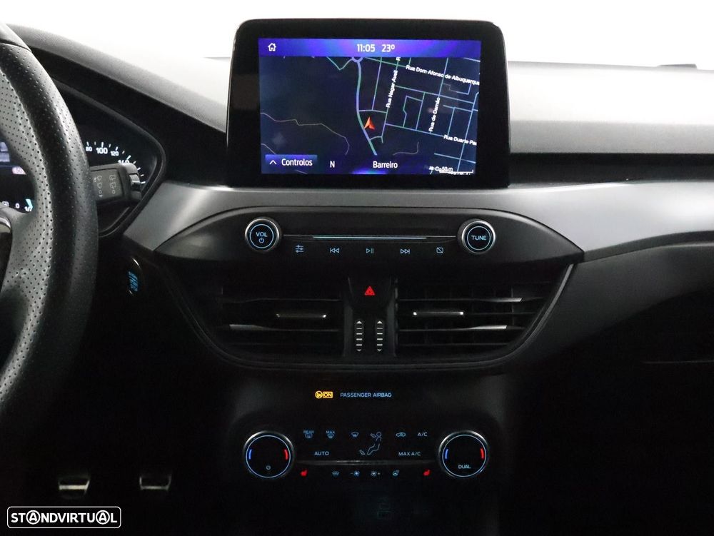 Ford Focus 1.0 EcoBoost MHEV ST-Line - 21