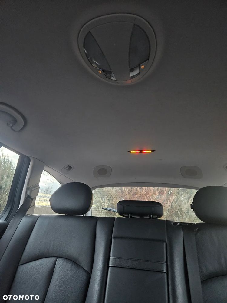 Mercedes-Benz Klasa E 280 CDI 4-Matic Avantgarde - 30