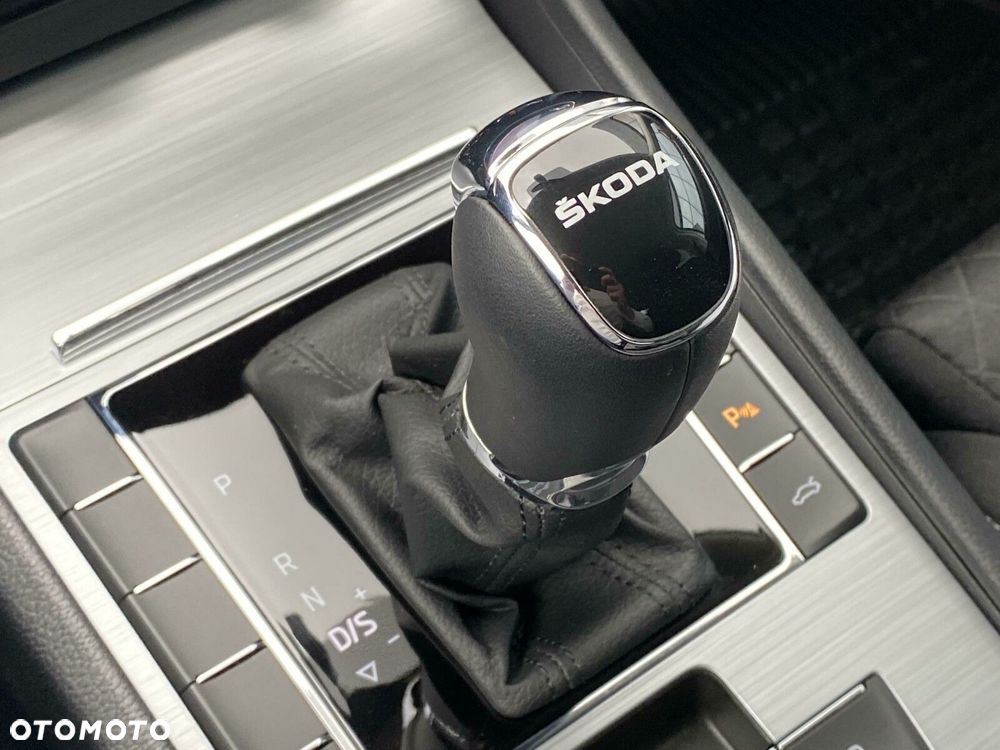 Skoda Superb 1.5 TSI Ambition DSG - 38