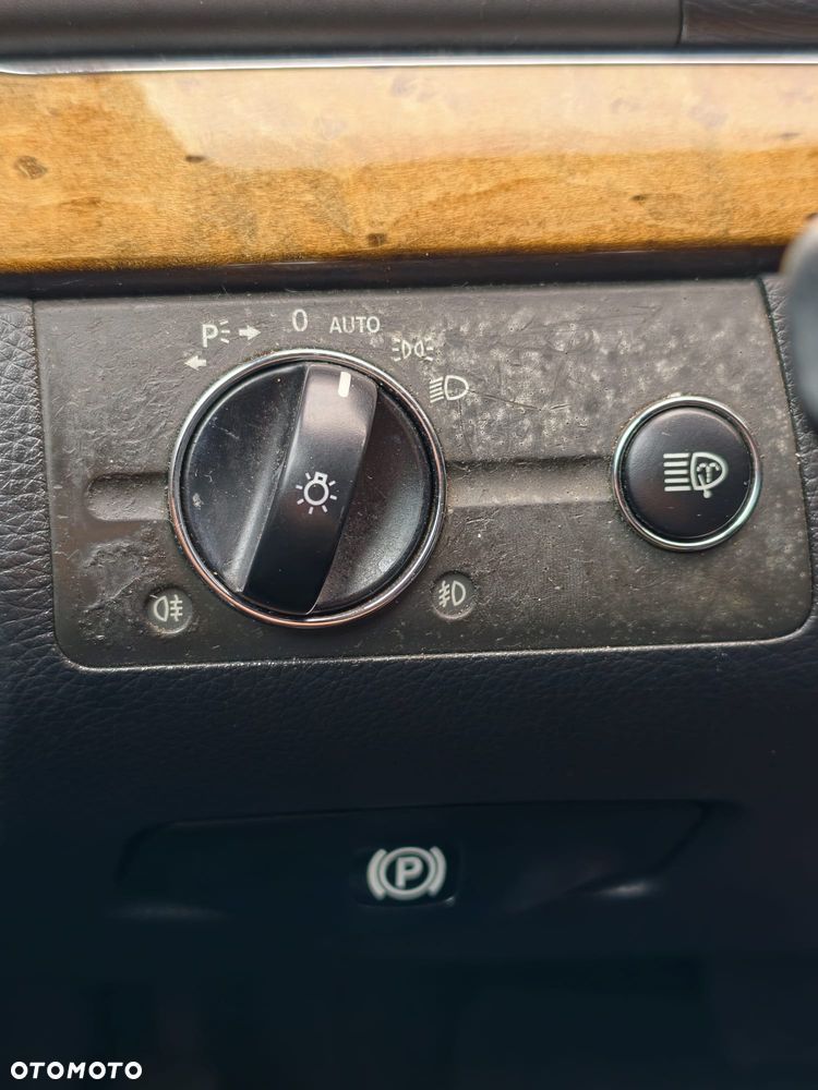 Mercedes-Benz Klasa E 280 CDI T Avantgarde - 13