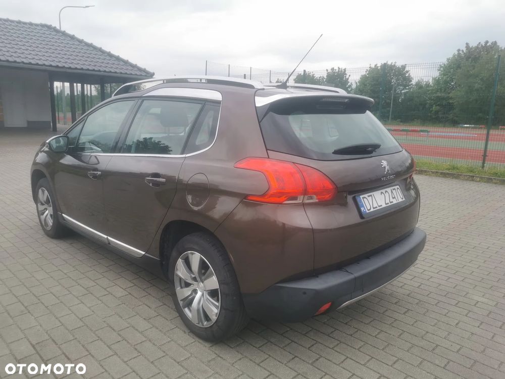 Peugeot 2008 e-HDi FAP 115 STOP & START Allure - 4