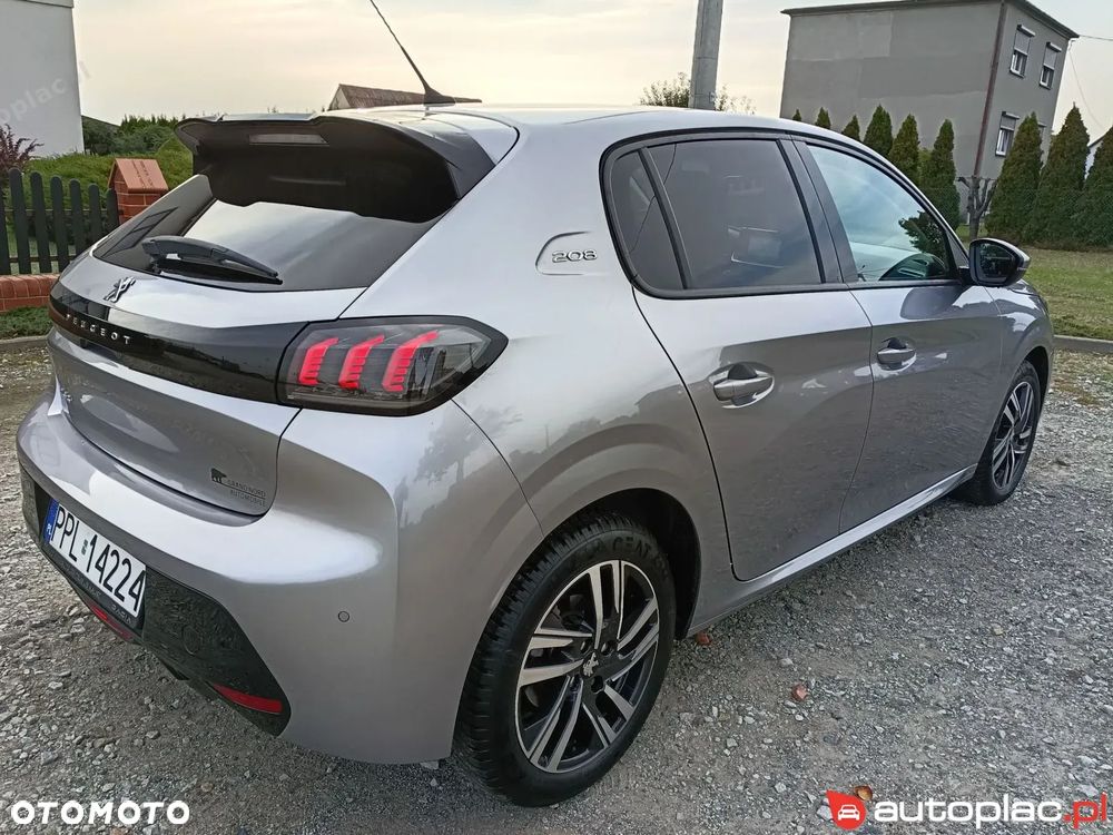 Peugeot 208 - 7