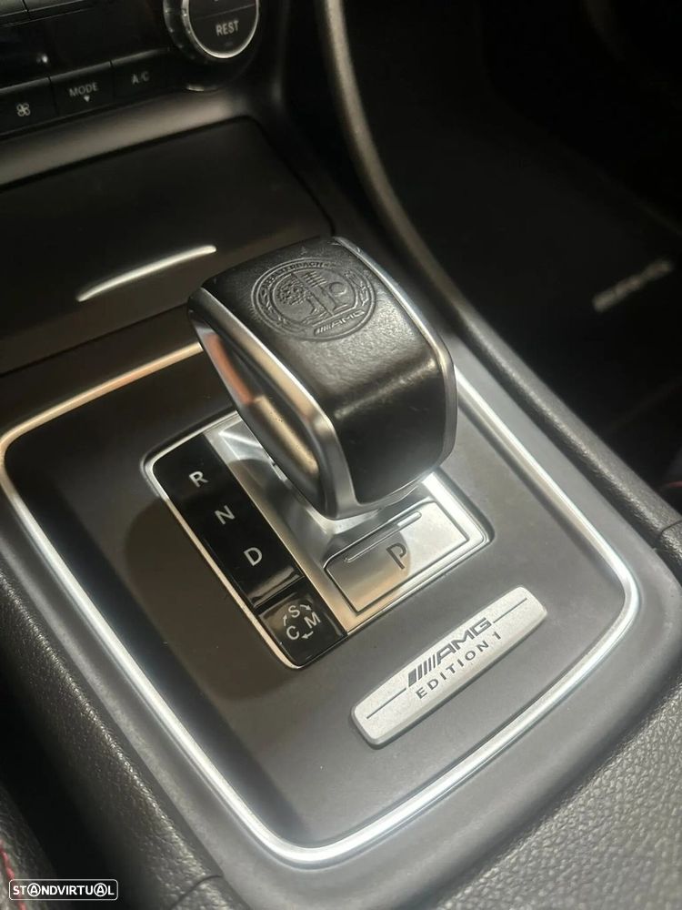 Mercedes-Benz CLA 45 AMG - 12