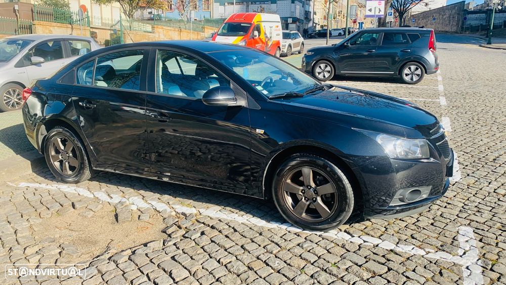 Chevrolet Cruze 1.6 LS - 5