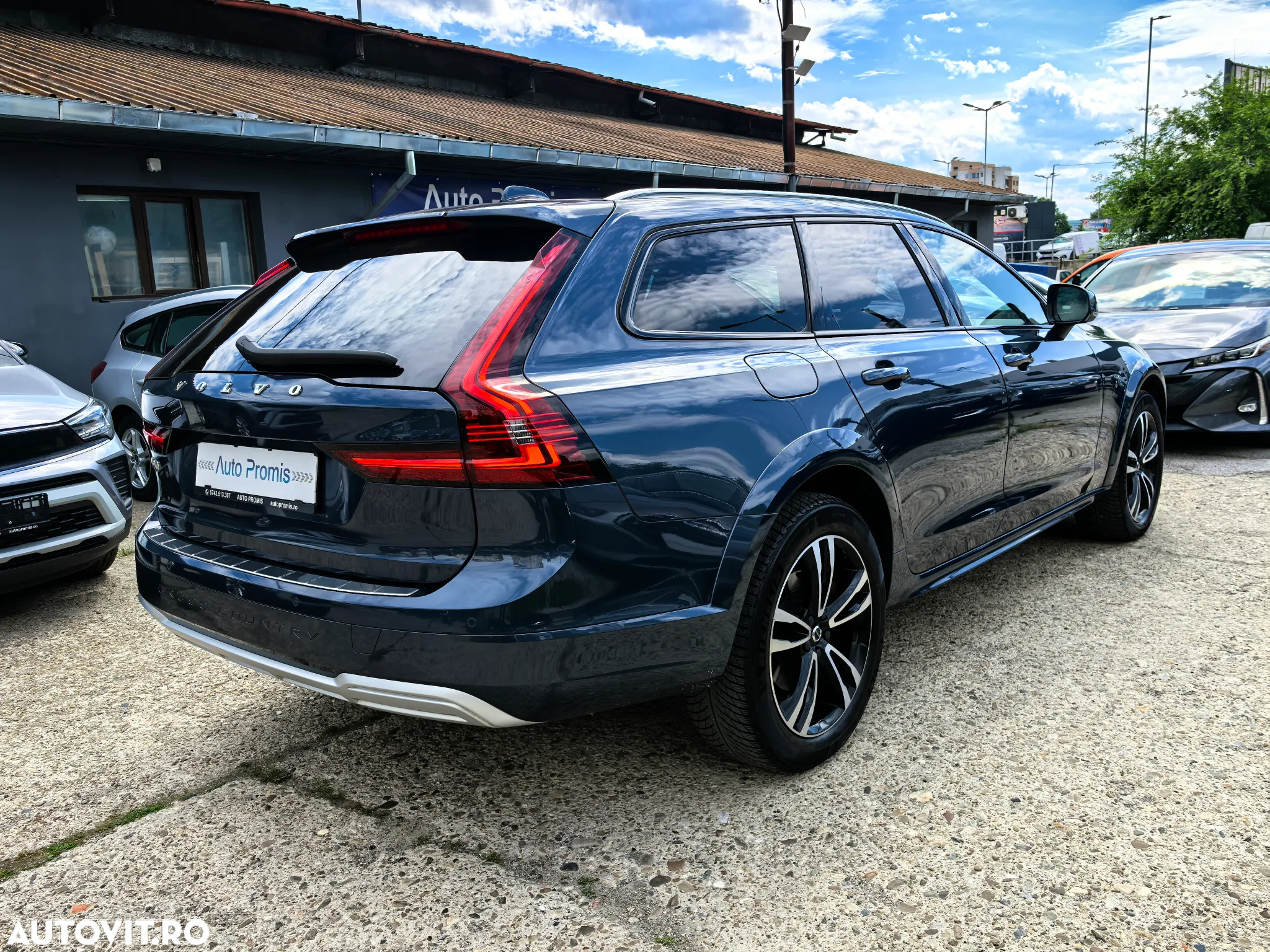 Volvo V90 Cross Country B4 D AWD Ultimate - 11