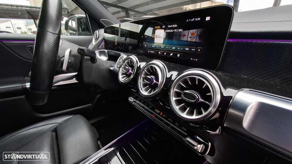 Mercedes-Benz GLB 200 d AMG Line - 32