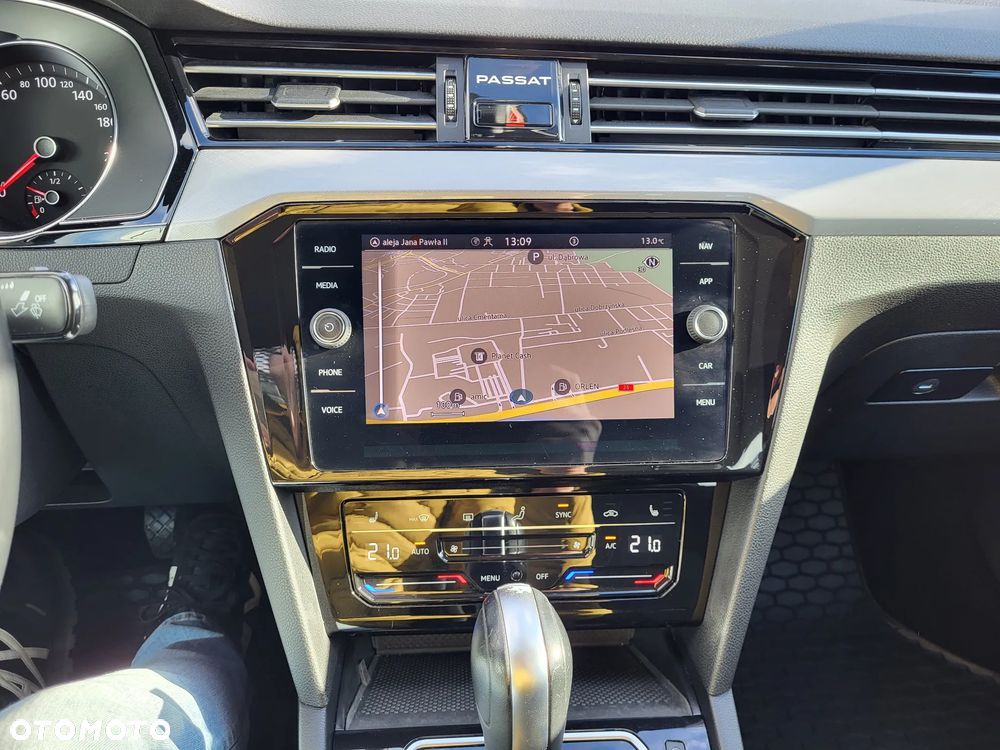Volkswagen Passat 1.5 TSI EVO Business DSG - 12