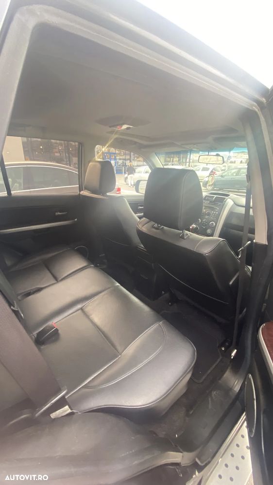 Suzuki Grand Vitara 1.9 DDIS JLX - 8