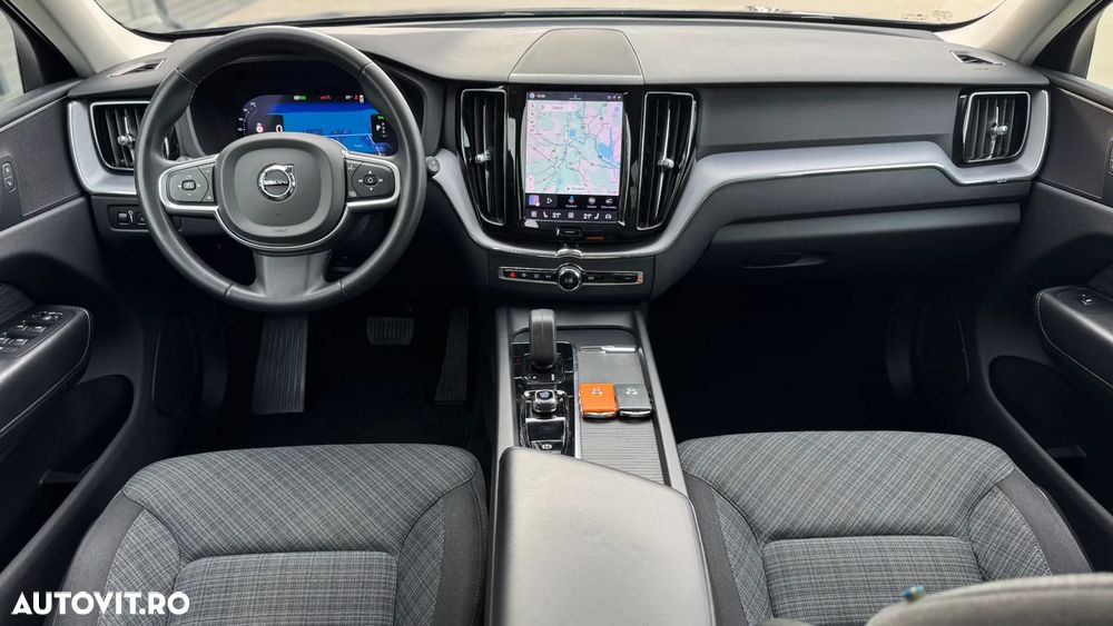 Volvo XC 60 T6 AWD Recharge Geartronic Inscription Expression - 12