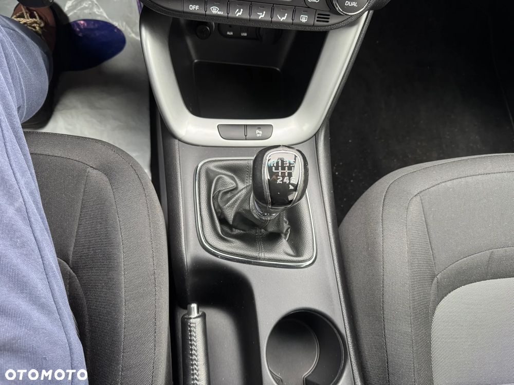 Kia Ceed 1.6 GDI Dream Team Edition - 19