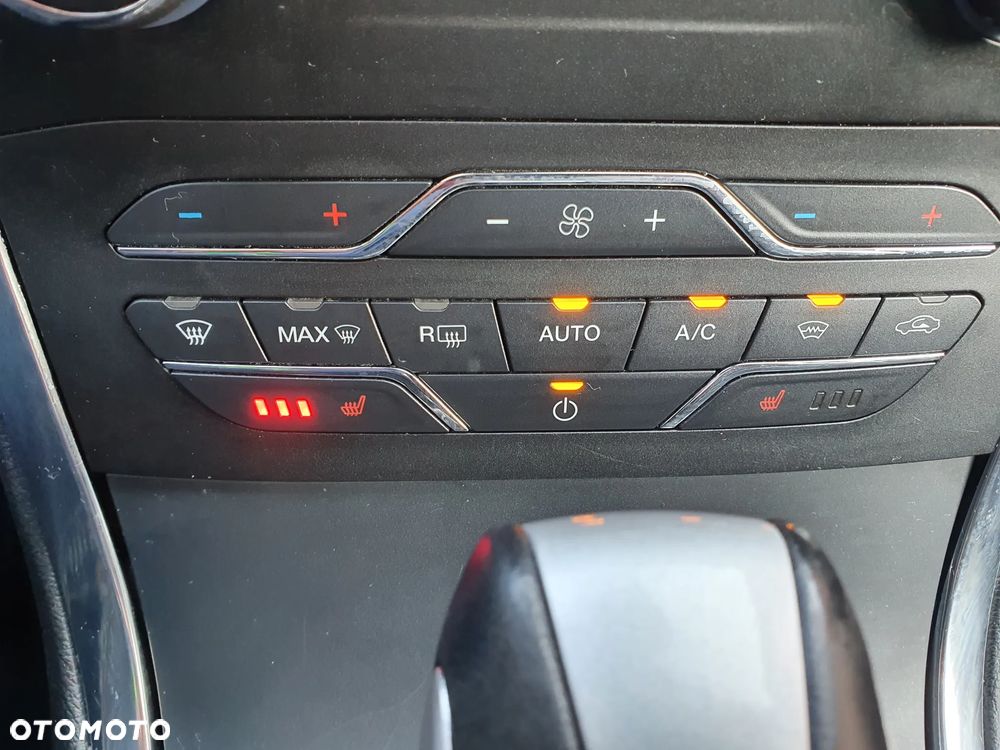 Ford S-Max 2.0 TDCi Titanium PowerShift - 17
